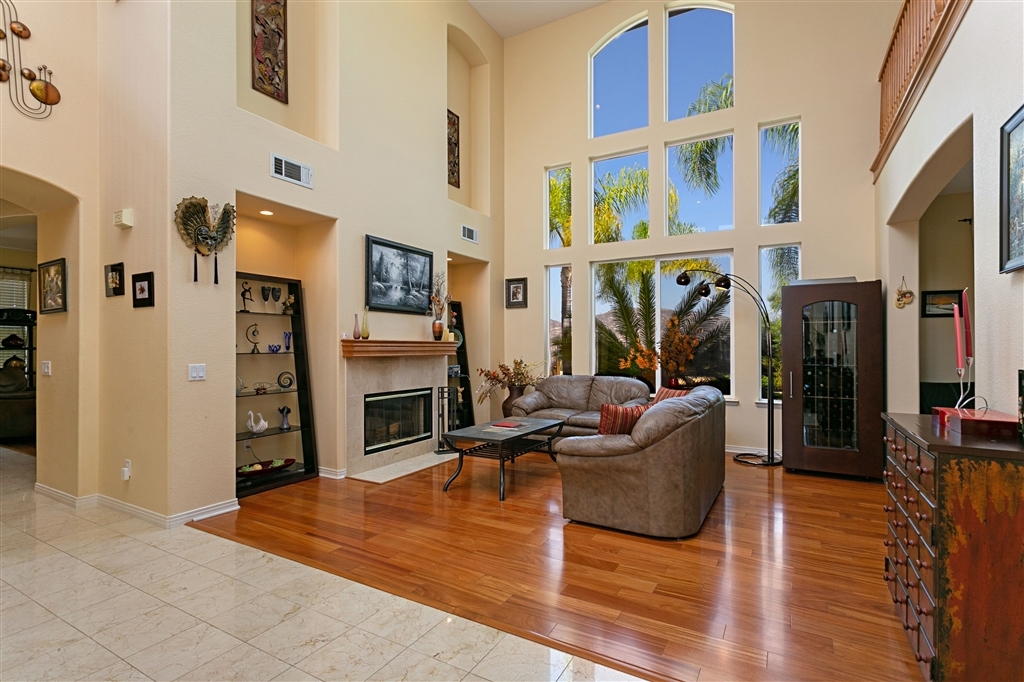 Property Photo: 10961 La Alberca Ave CA 92127