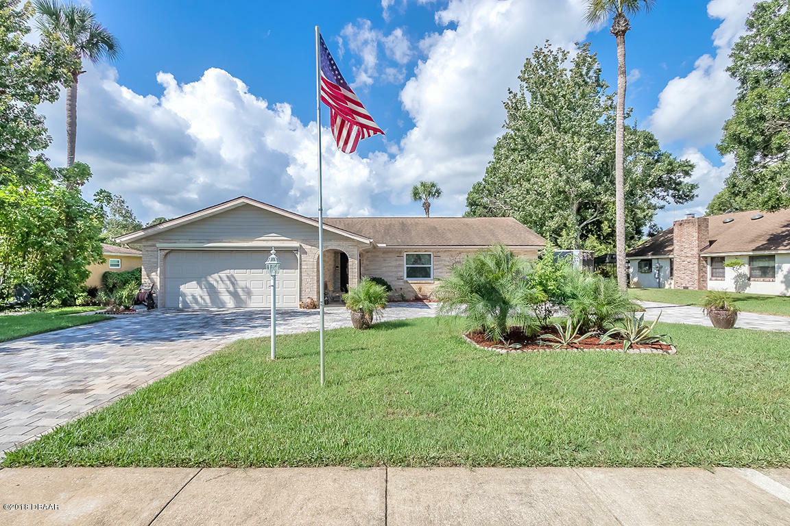 Property Photo:  809 Black Duck Drive  FL 32127 