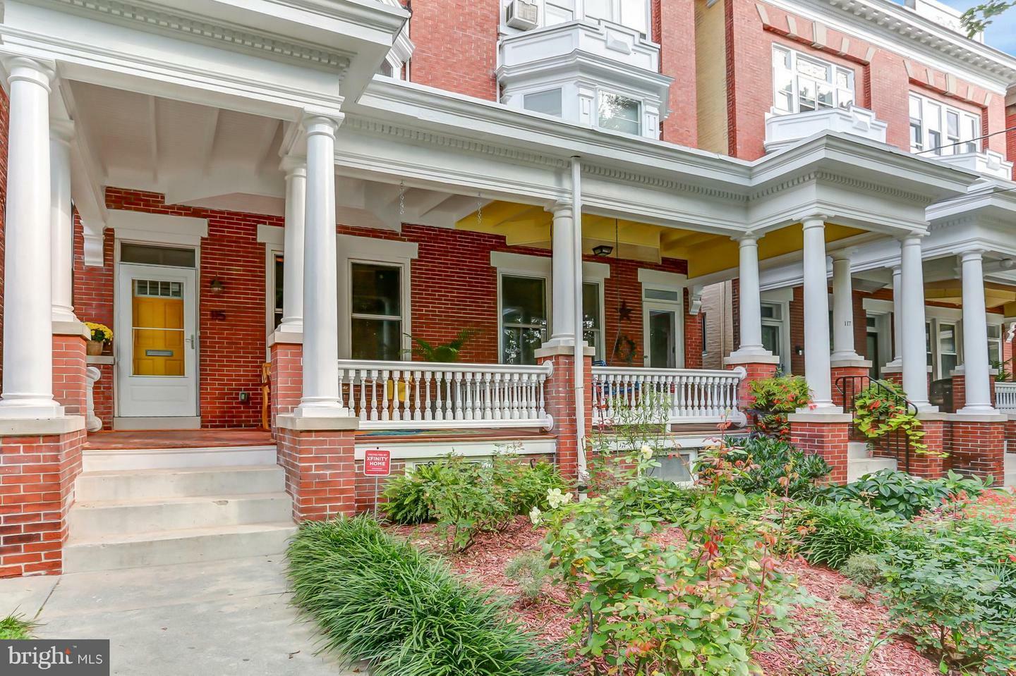 Property Photo: 115 E Clay Street PA 17602