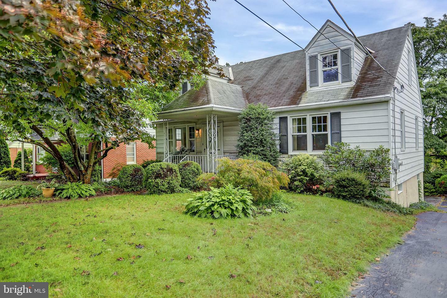 Property Photo:  4515 Clarendon Street  PA 17109 