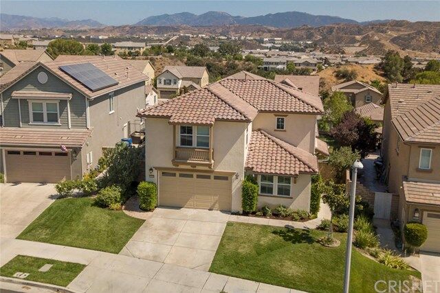 Property Photo:  22568 Lamplight Place  CA 91350 