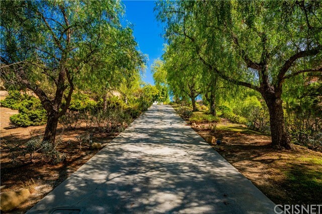 Property Photo:  14 Hacienda Road  CA 91307 