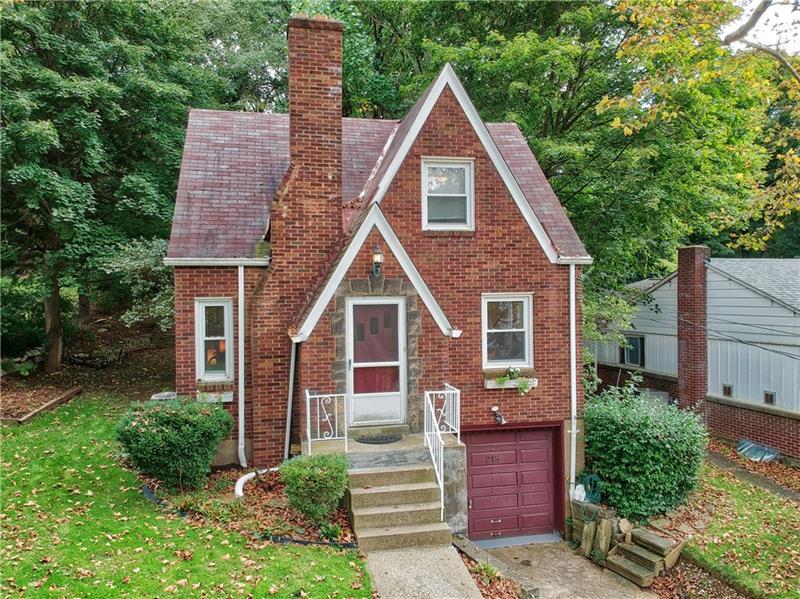 Property Photo: 216 Churchill Rd PA 15145