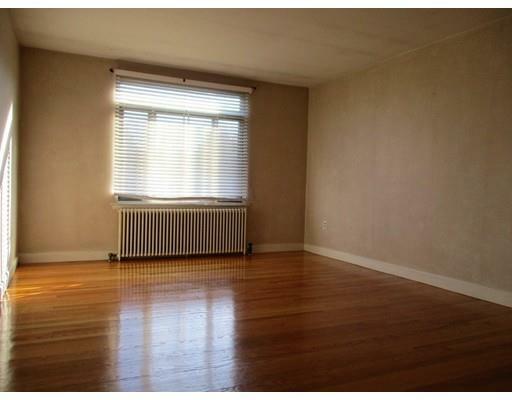 Property Photo:  18 Ashland Street 3L  MA 01609 