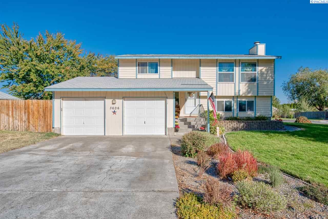 Property Photo:  3606 W 9th  WA 99336 
