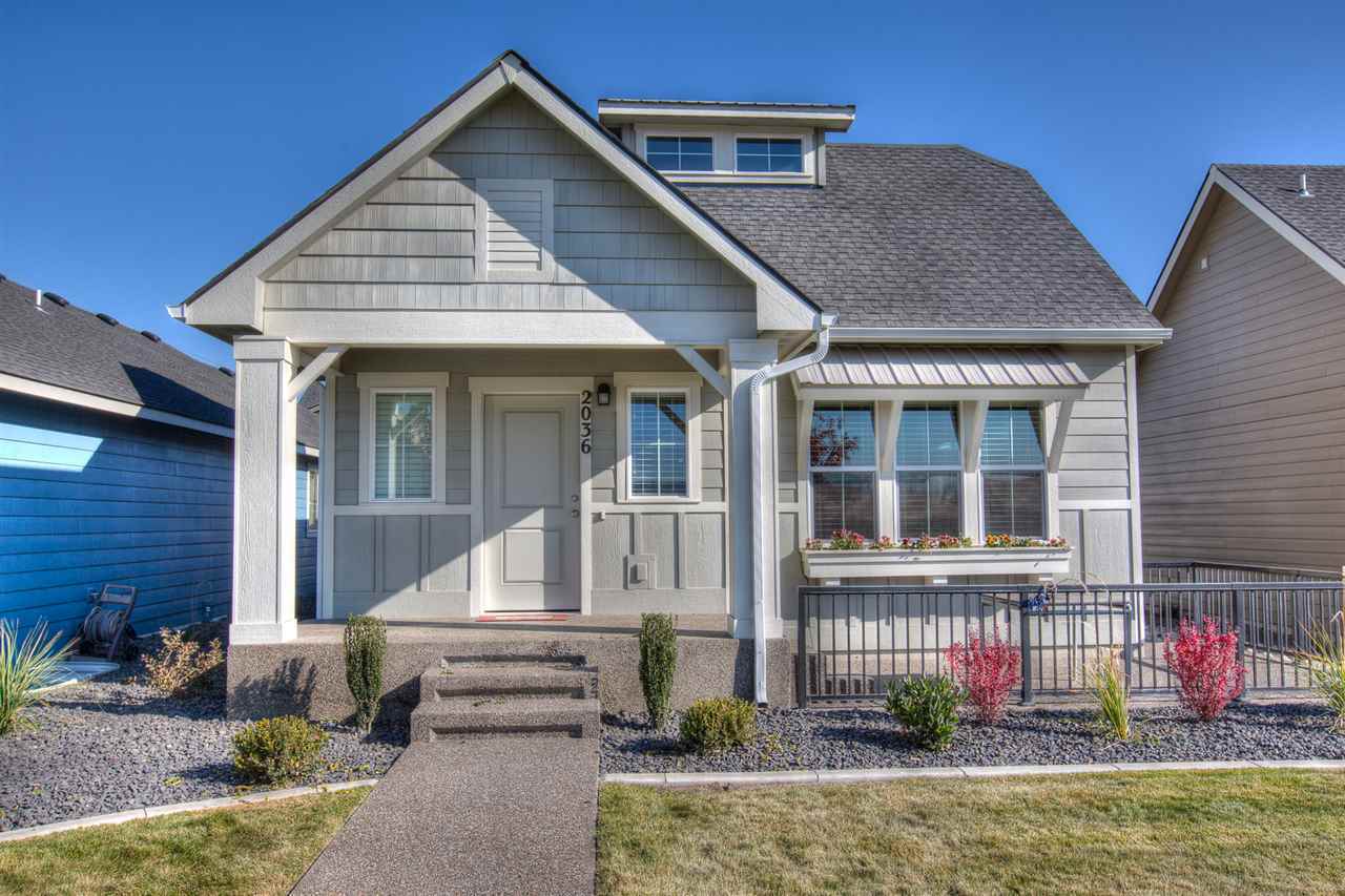 Property Photo: 22610 E Wellington Pkwy WA 99019
