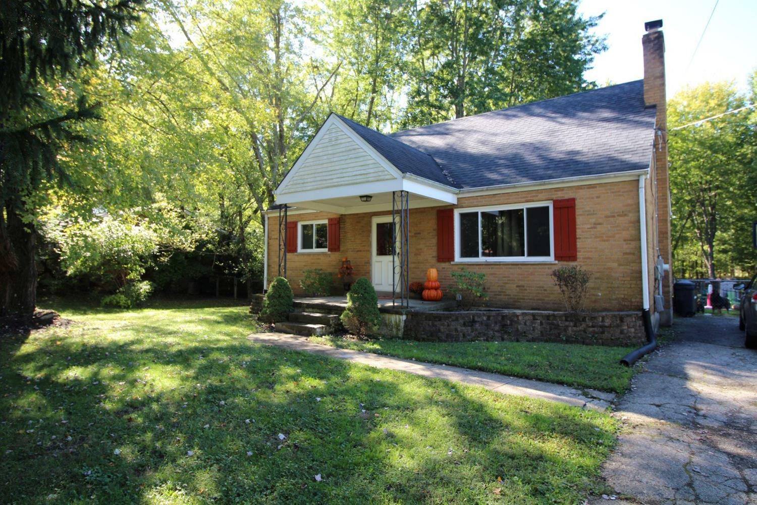 Property Photo:  1211 Queenie Lane  OH 45150 