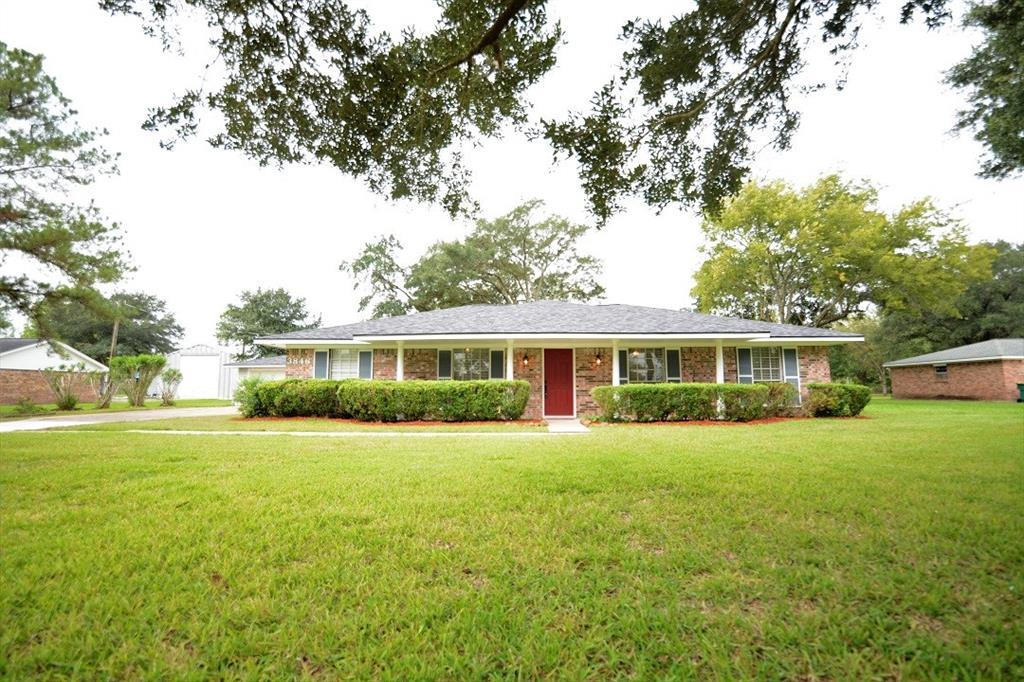 Property Photo: 3846 Meadowlark Way TX 77584