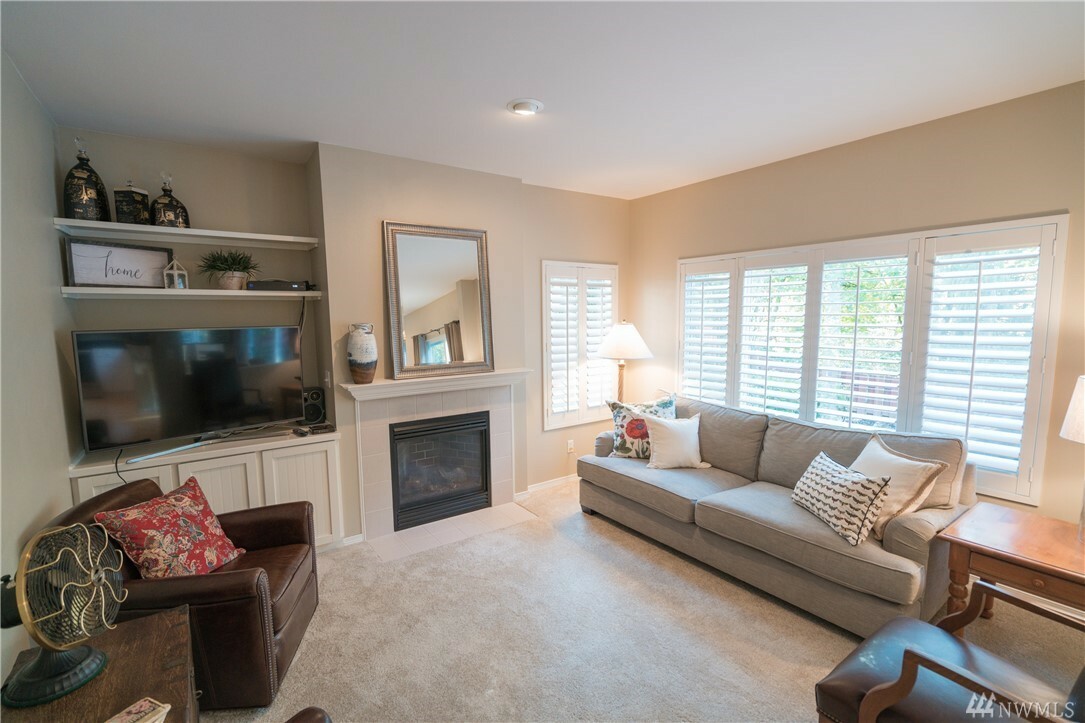 Property Photo: 13604 68th Dr SE WA 98296