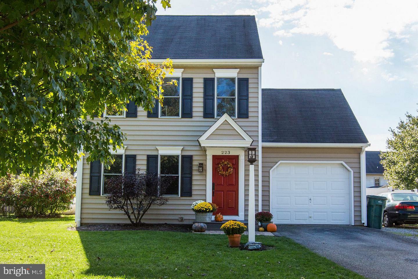 Property Photo: 223 Lancaster Avenue PA 17579
