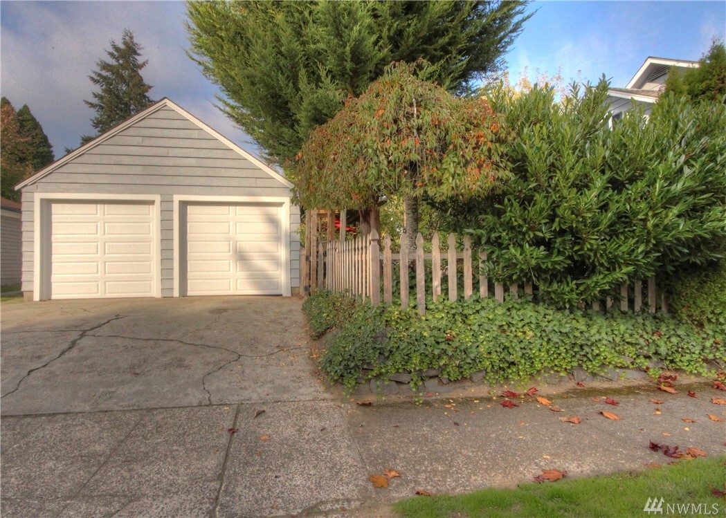 Property Photo: 1917 Franklin Street SE WA 98501