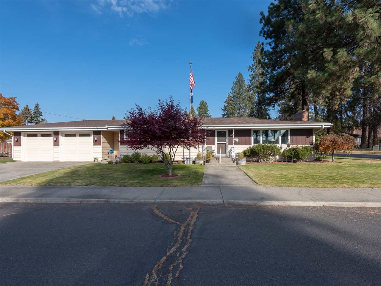 Property Photo: 3418 W Elmhurst Ave WA 99208