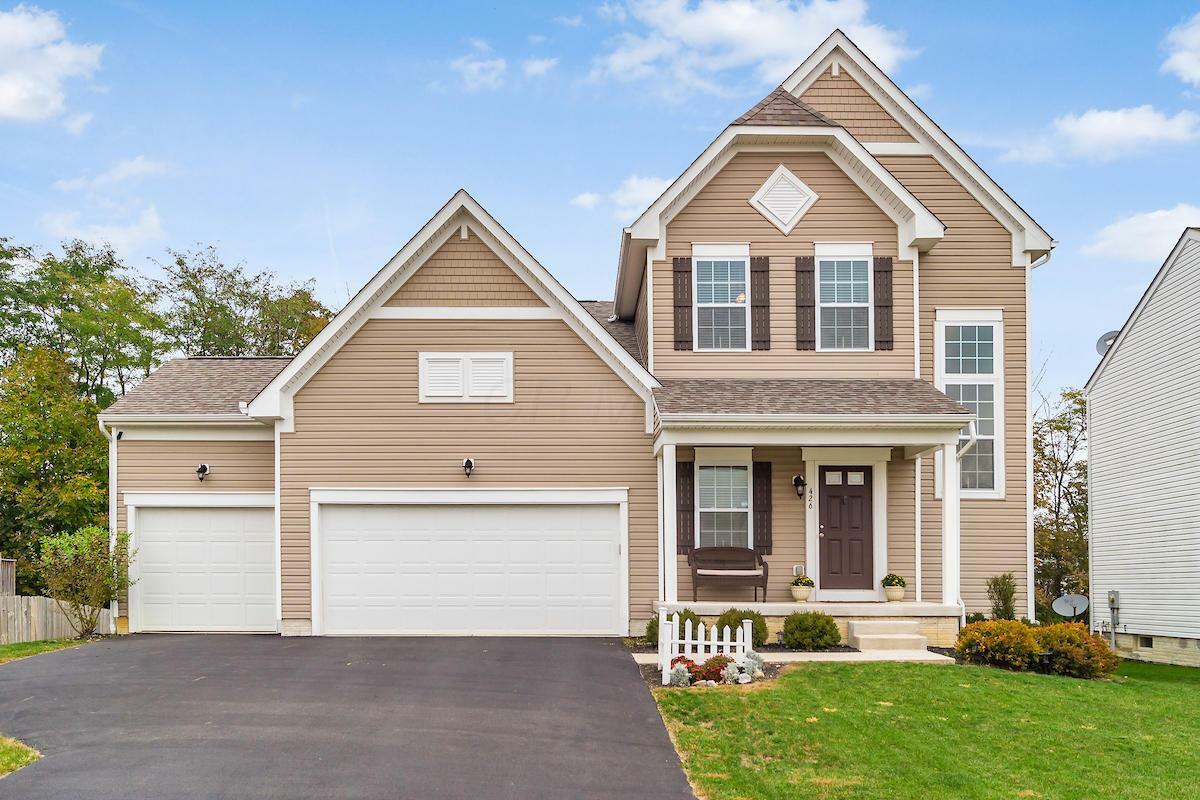Property Photo: 426 Alberta Drive OH 43116