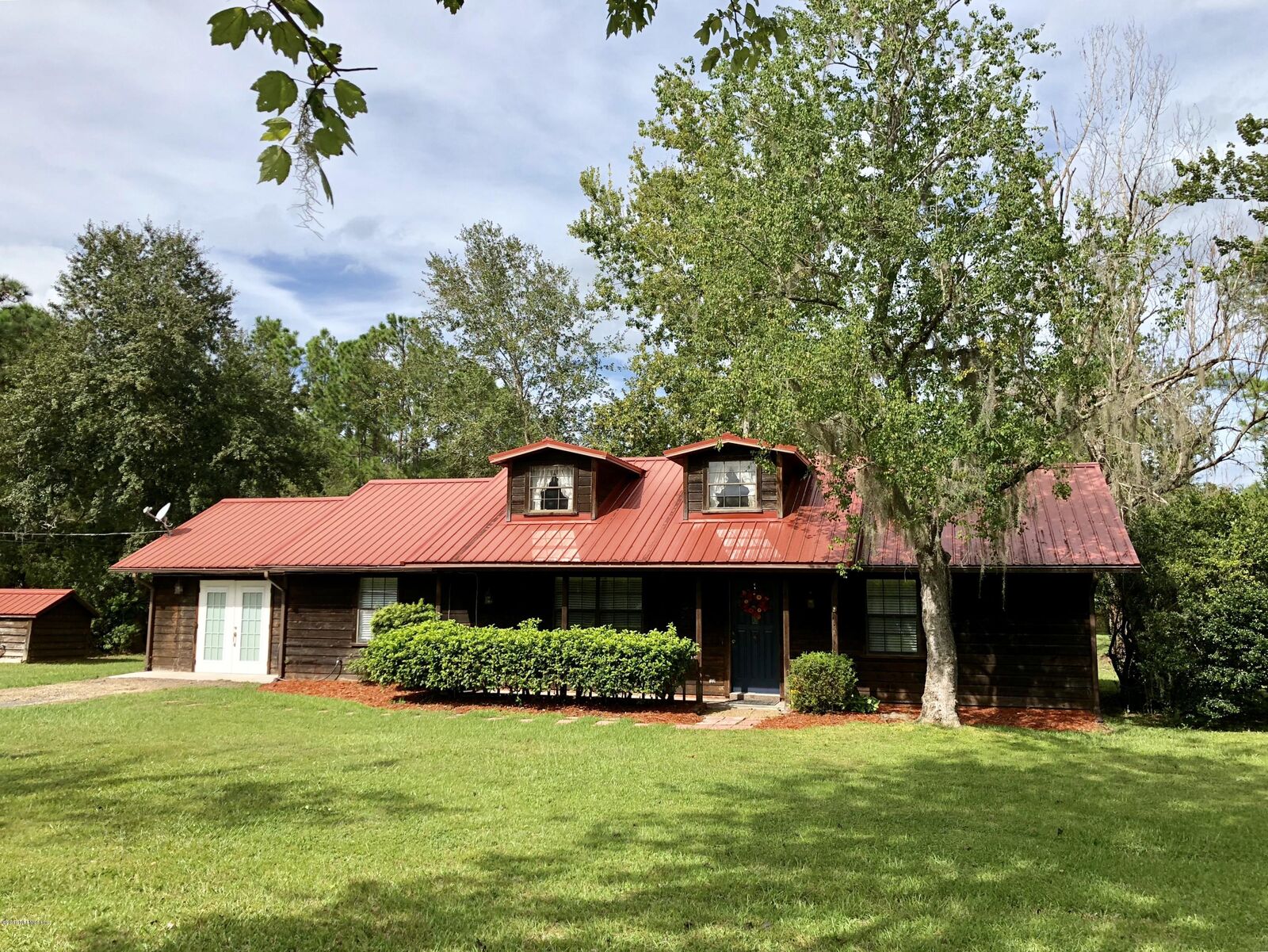 Property Photo: 104 Timberwood Terrace FL 32131