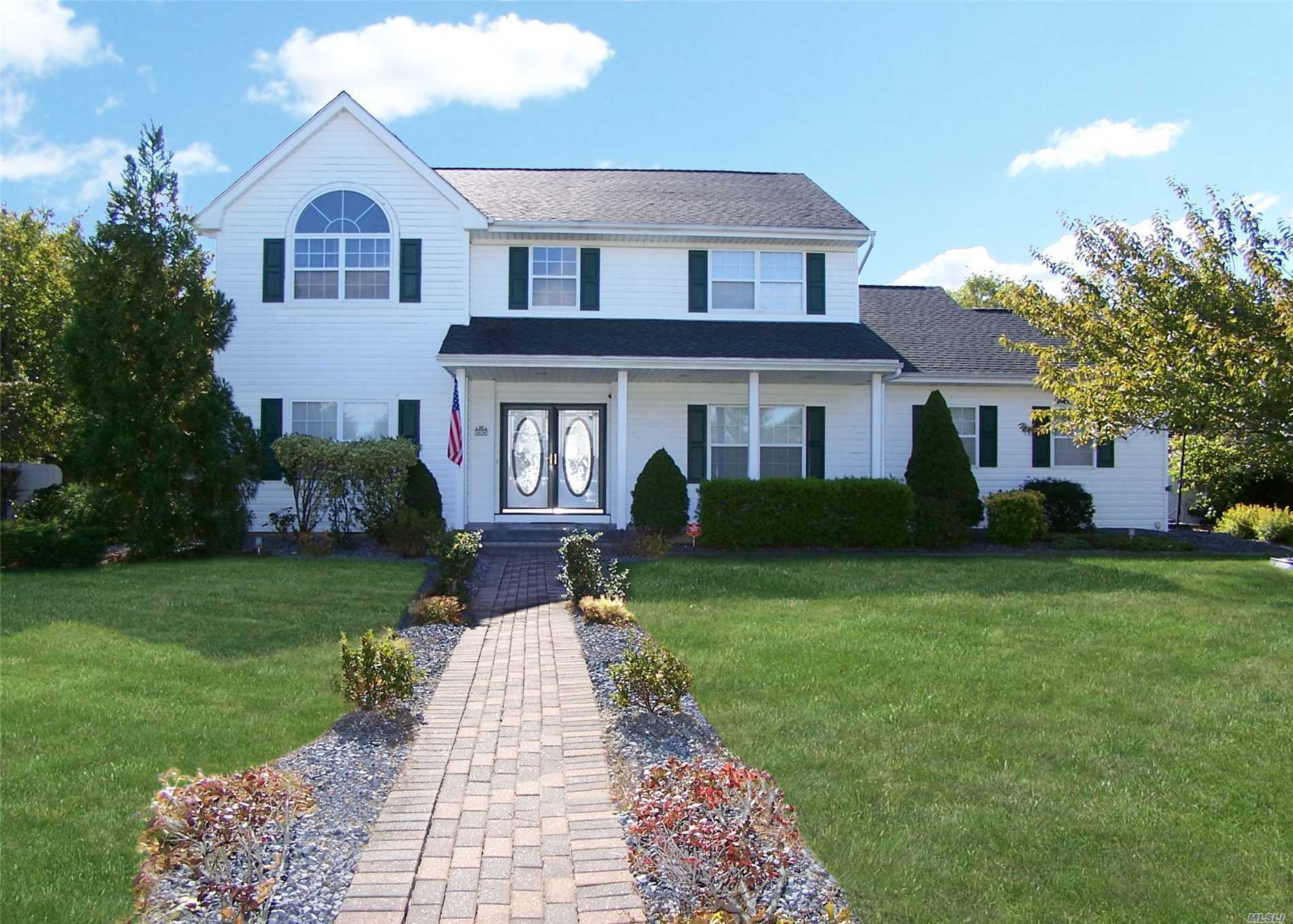 Property Photo:  28 Windcrest Drive  NY 11949 