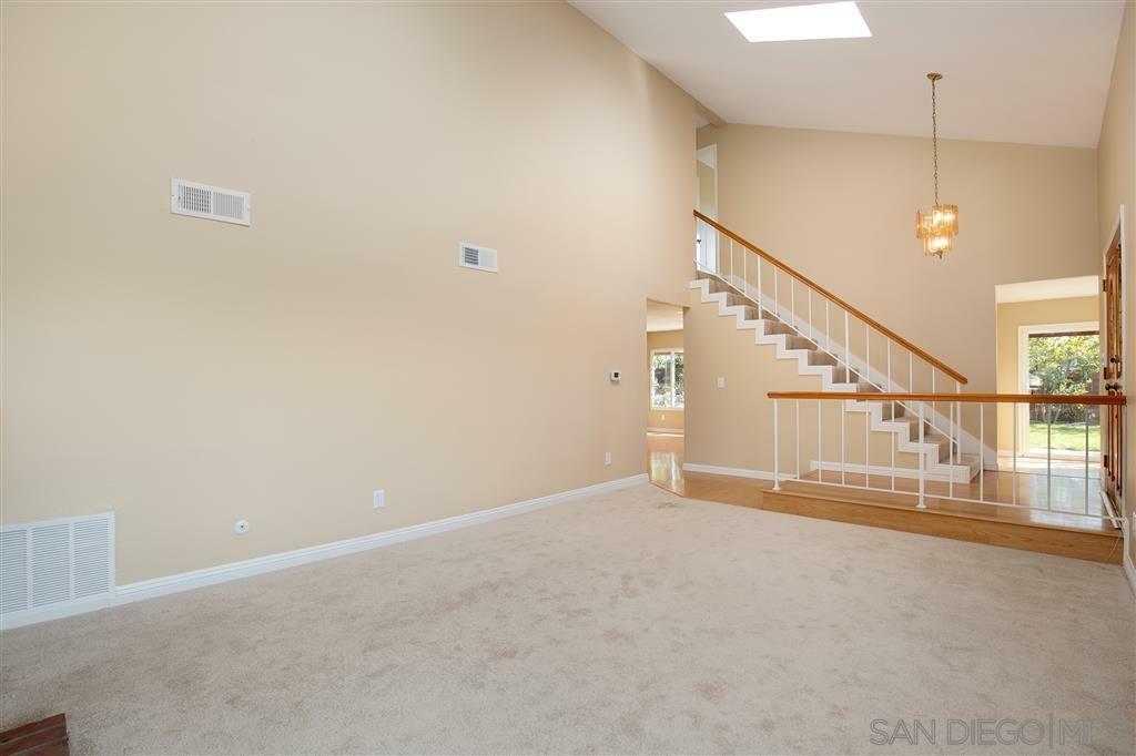 Property Photo:  5719 El Cabo Ct  CA 92124 