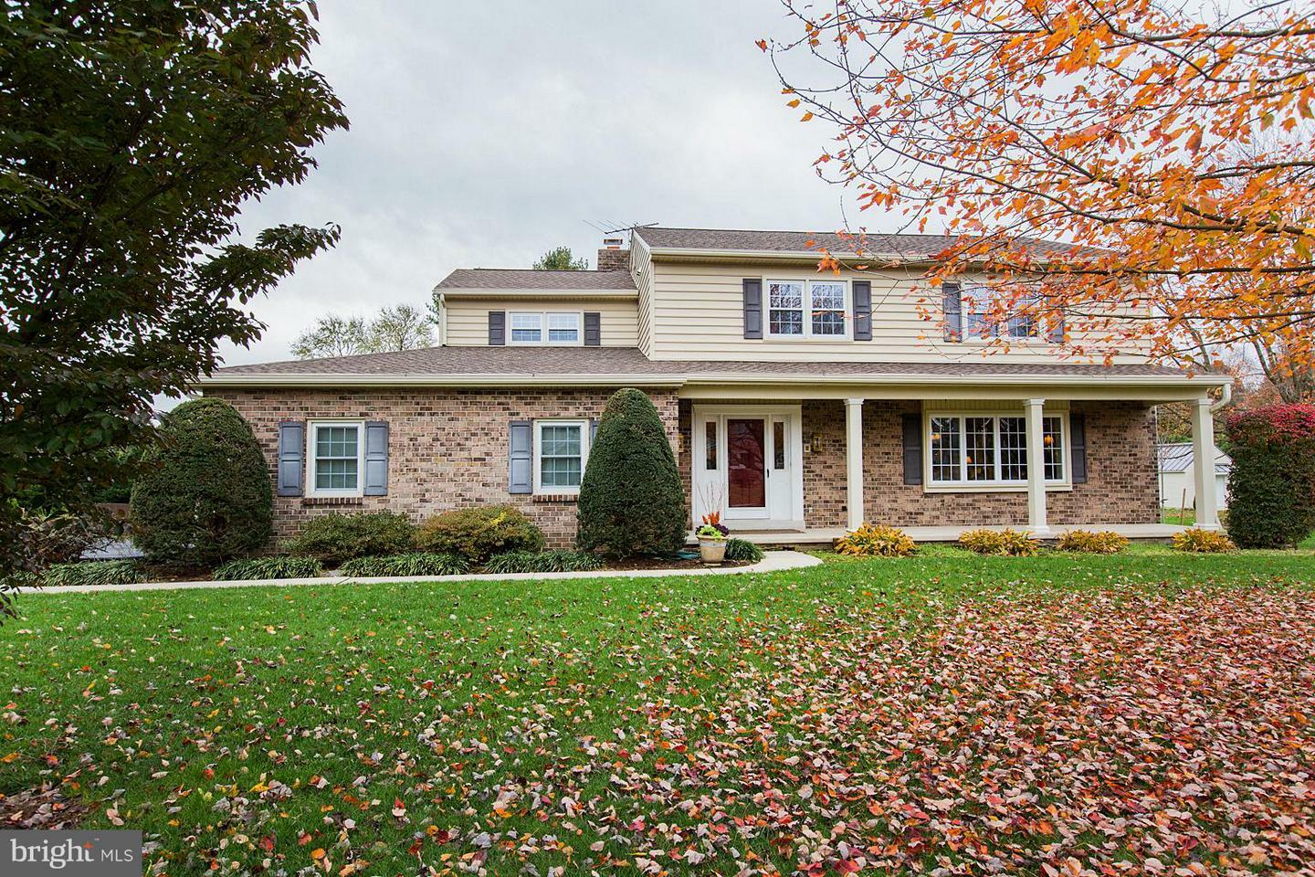 Property Photo:  342 Richland Drive  PA 17601 