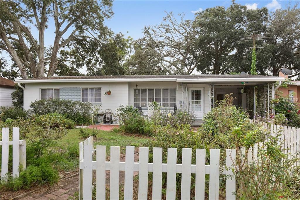 Property Photo: 706 Carew Avenue FL 32804