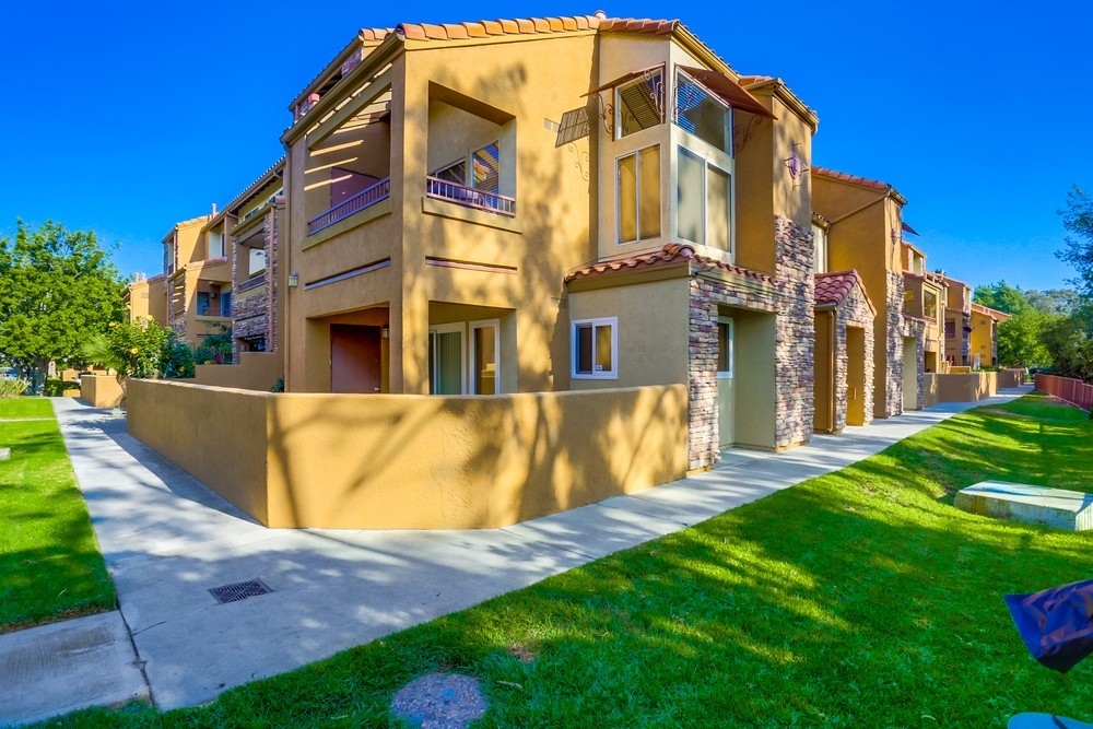 Property Photo: 15363 Maturin Dr 152 CA 92127