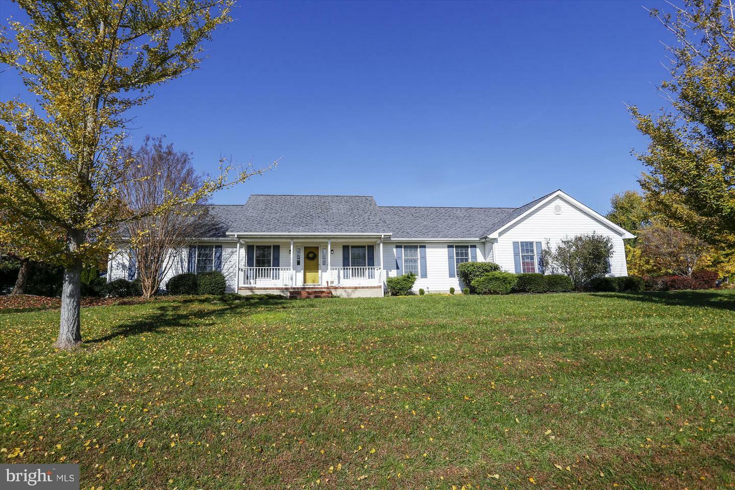 Property Photo: 816 S Meadowview Drive MD 21620