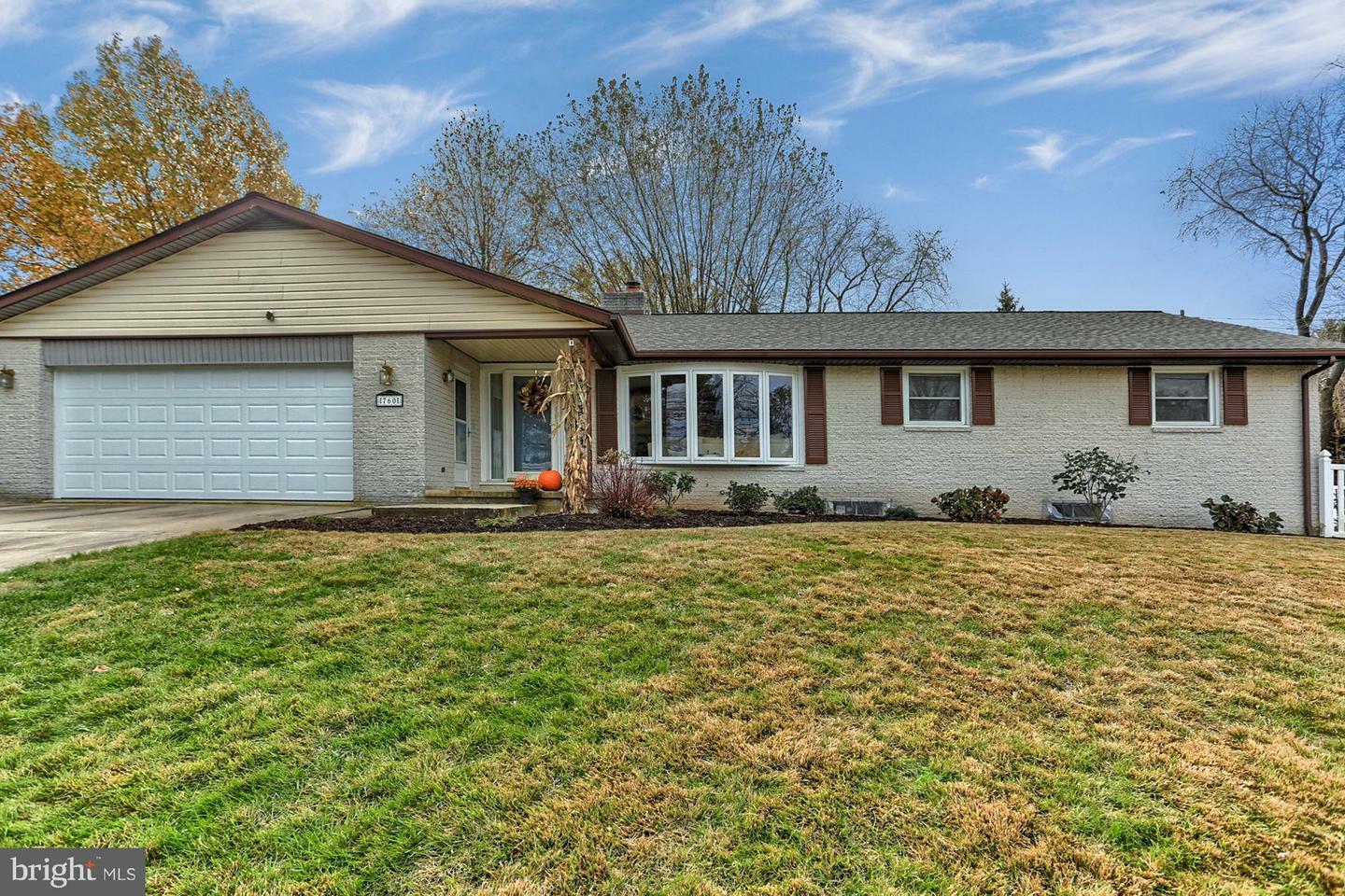 Property Photo:  760 Sunlight Drive  PA 17402 