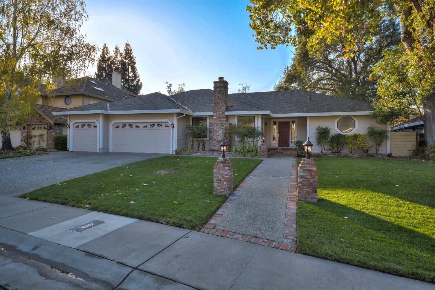 Property Photo: 18 Chicory Bend Court CA 95831