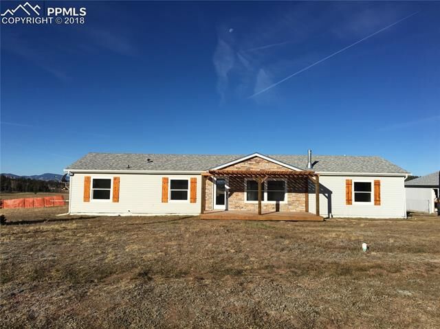 Property Photo:  527 Golden Grain Lane  CO 80814 