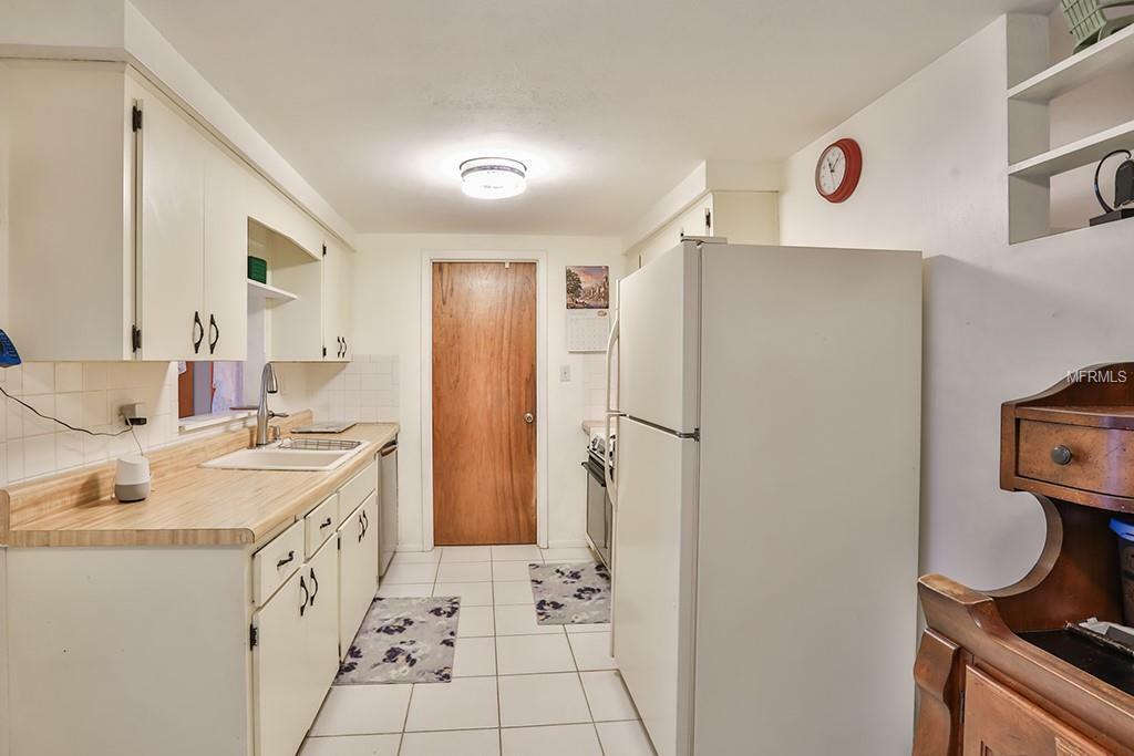 Property Photo:  4221 Alna Way  FL 34232 