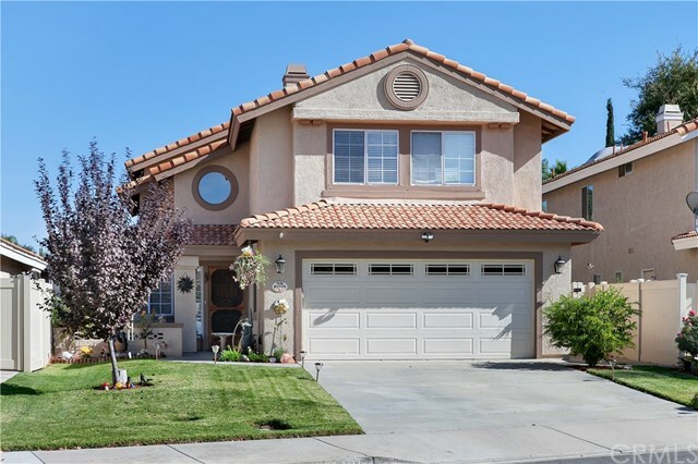Property Photo: 40108 Villa Venecia CA 92591
