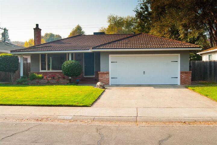 5508 Camellia Avenue  Sacramento CA 95819 photo