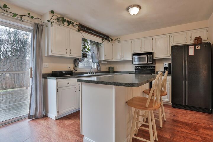 Property Photo:  105 Lane Road  NH 03077 