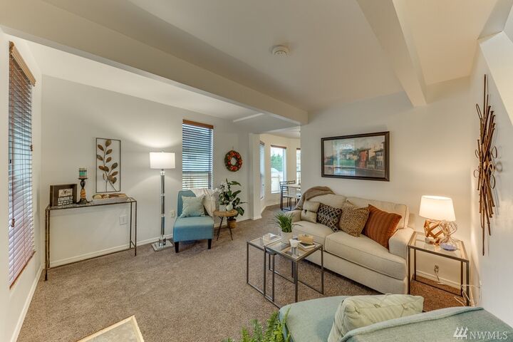 Property Photo: 2116 McDougall Ave WA 98201