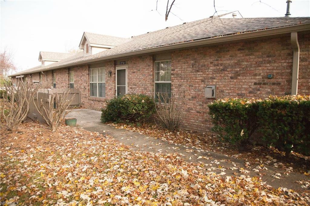 Property Photo:  2716 Shakespeare Lane  OH 44011 