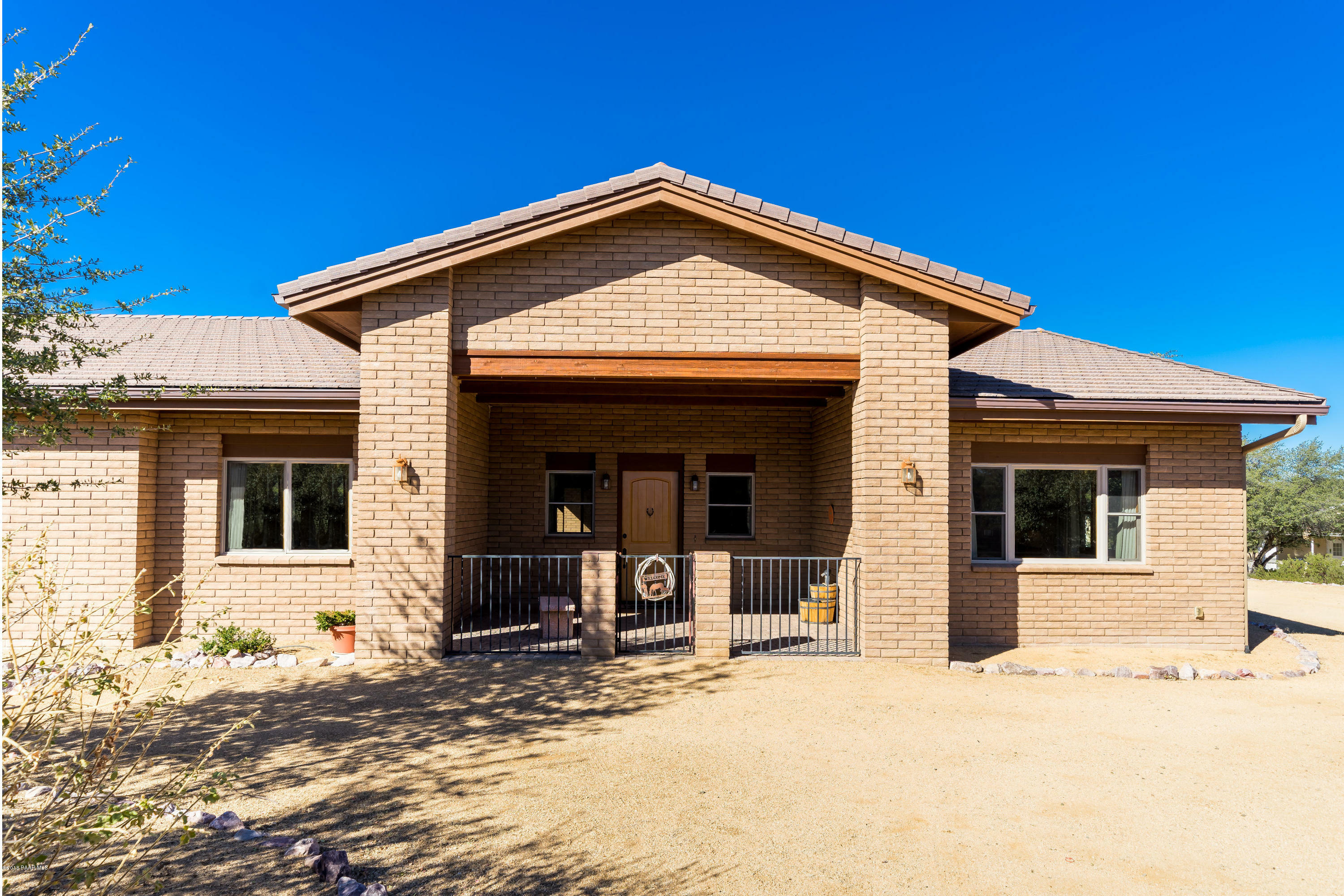 Property Photo: 8635 N Oak Forest Drive AZ 86305