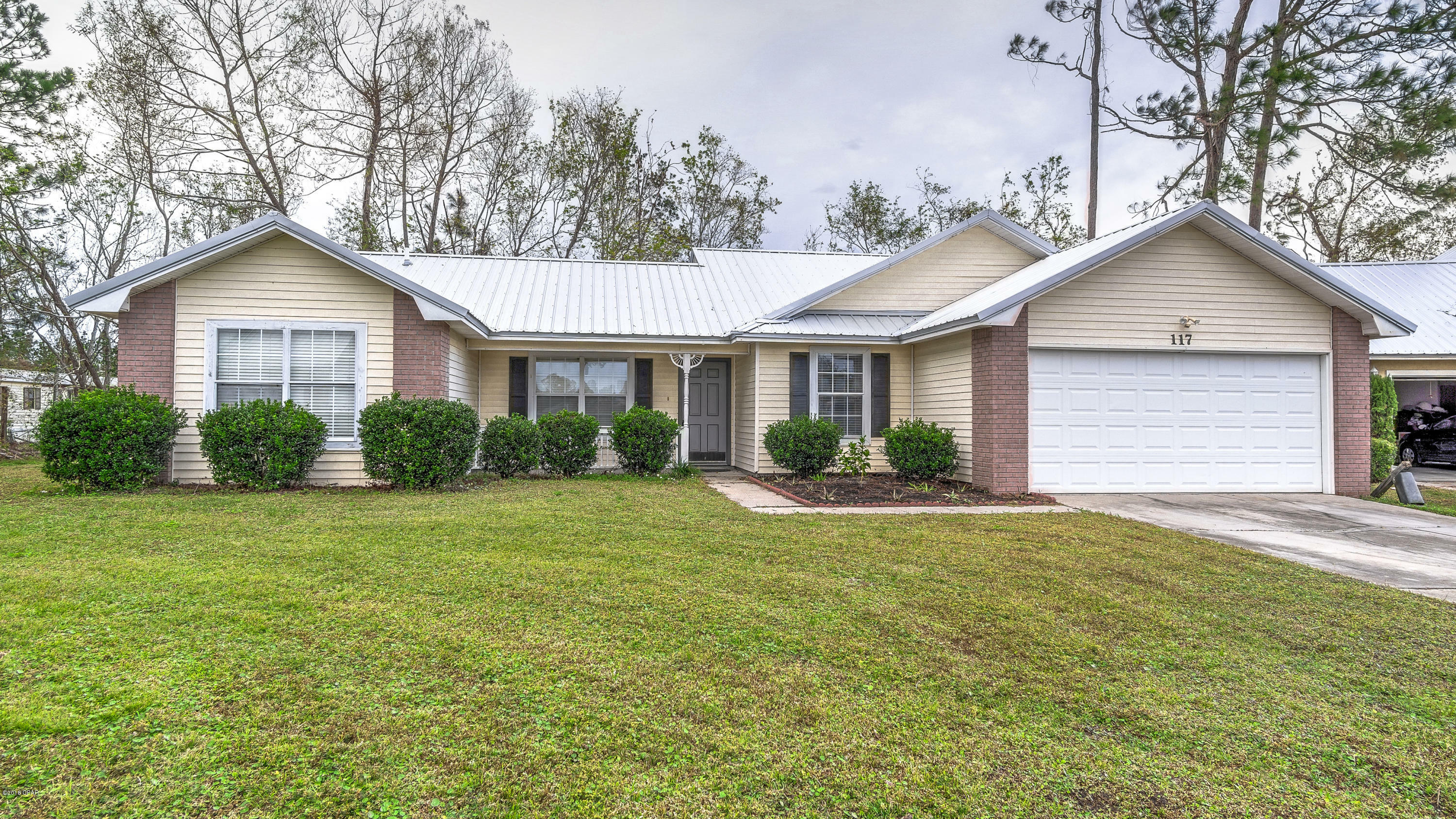 Property Photo:  117 Dana Way  FL 32407 