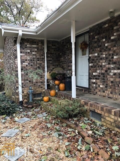 Property Photo: 4740 Lou Ivy Rd GA 30096