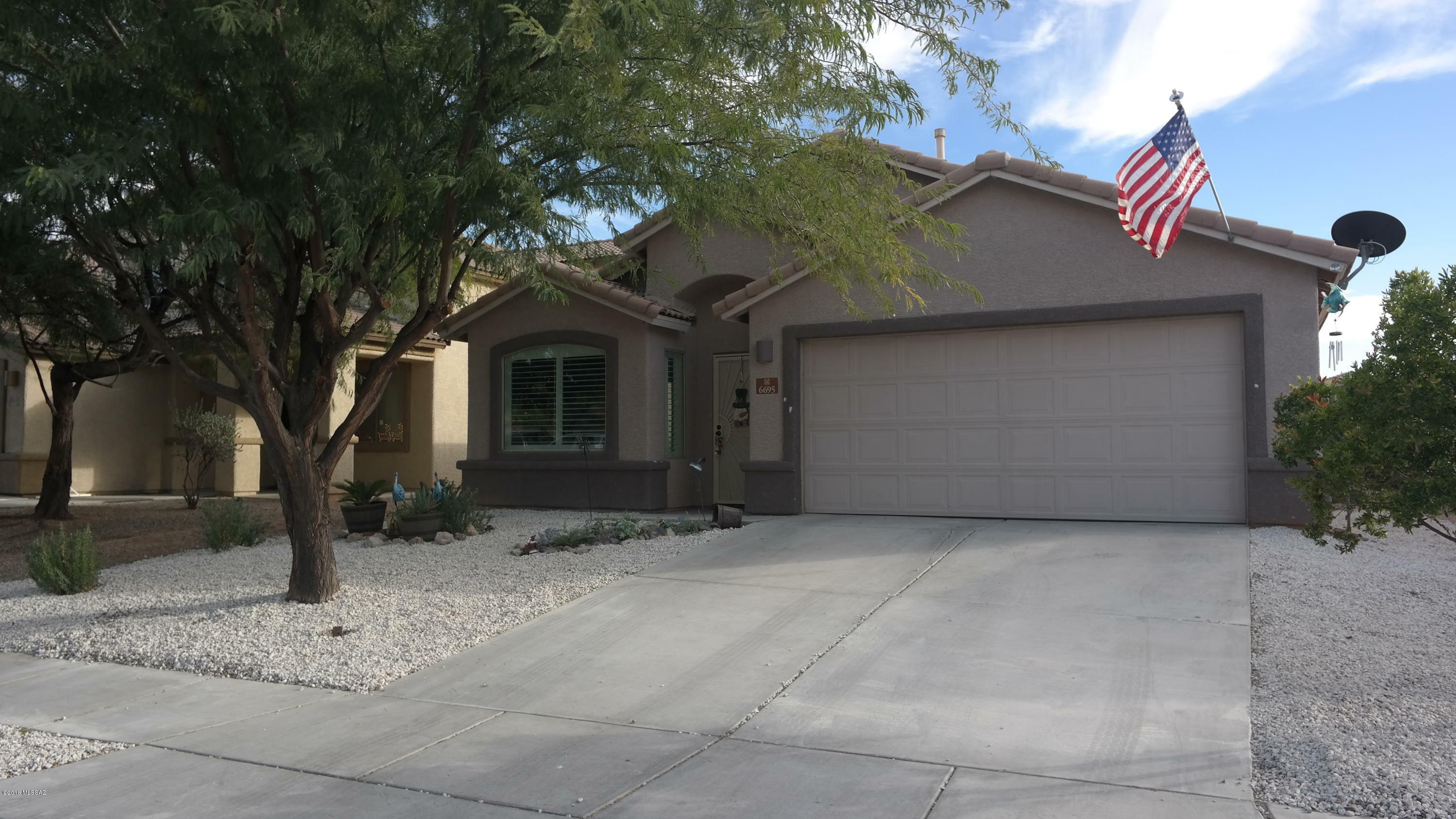 Property Photo:  6695 W Winter Valley Way  AZ 85757 