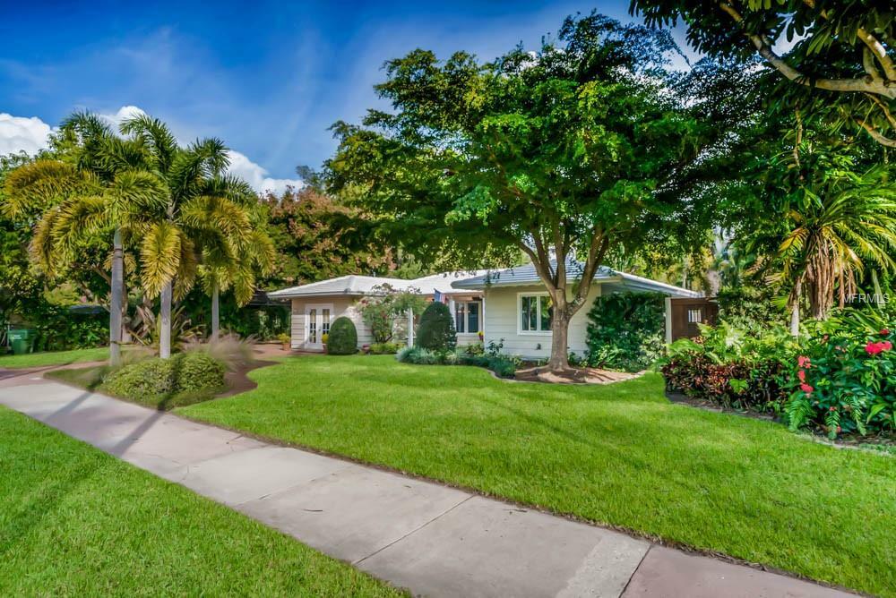 Property Photo:  4906 Bay Shore Road  FL 34234 