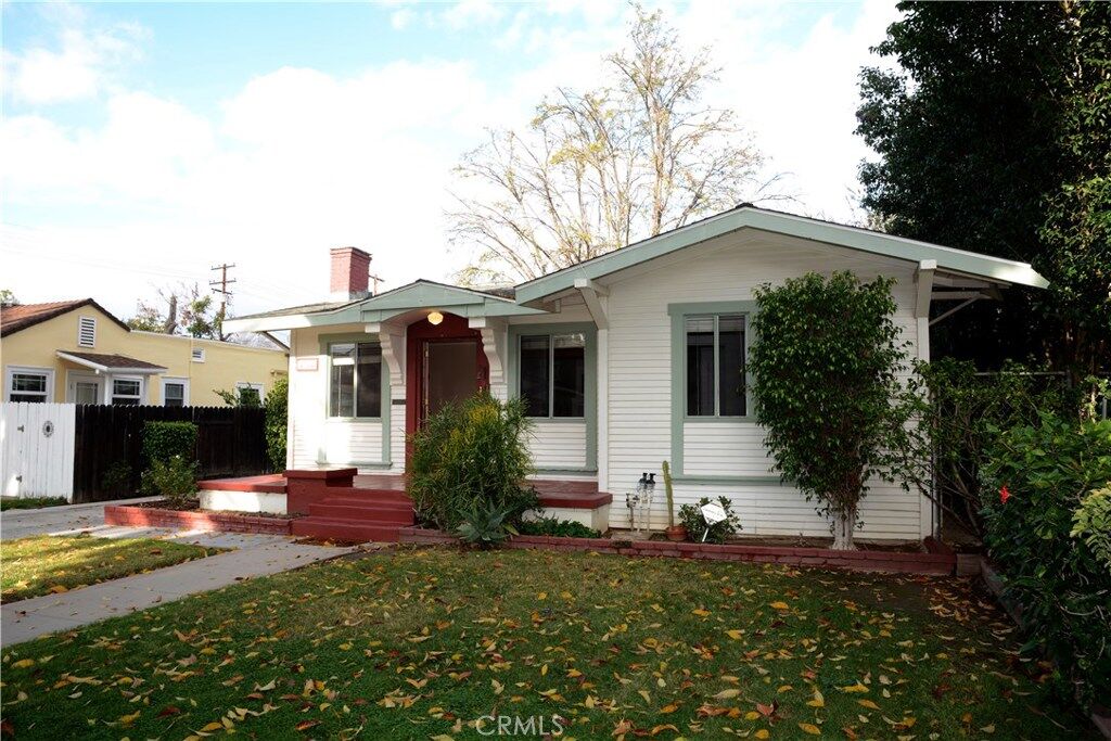 Property Photo: 3739 Linwood Place CA 92506