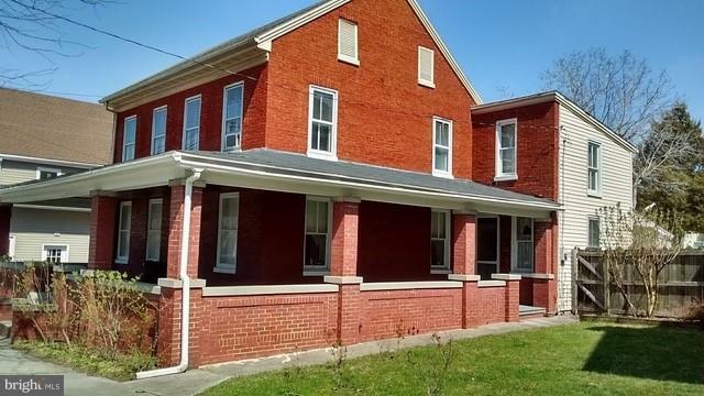 Property Photo: 631 Broadway PA 17331