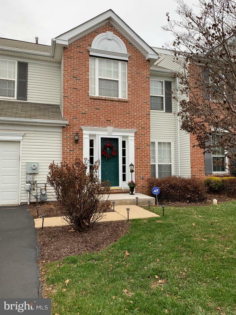 Property Photo: 902 Monarch Court PA 18914