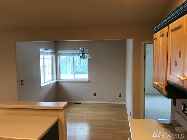 Property Photo: 802 J St SW WA 98848