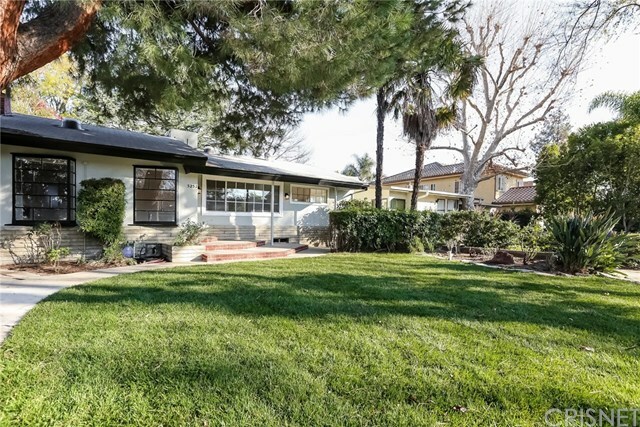 Property Photo:  5252 Bluebell Avenue  CA 91607 