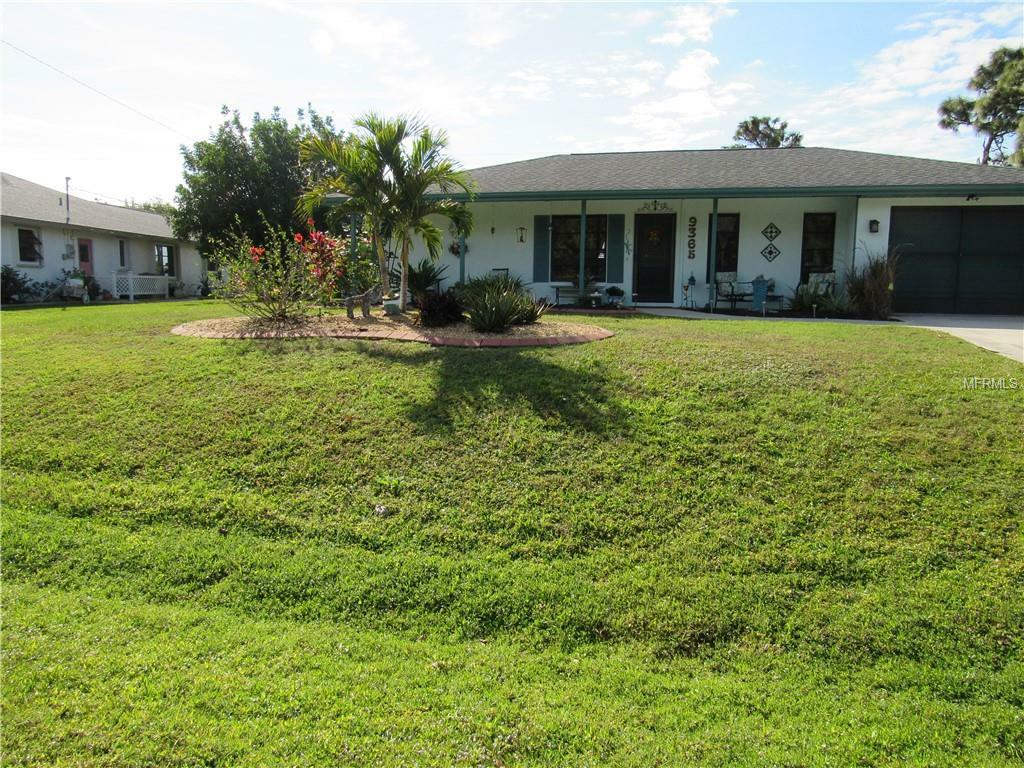 Property Photo:  9365 El Campo Avenue  FL 34224 