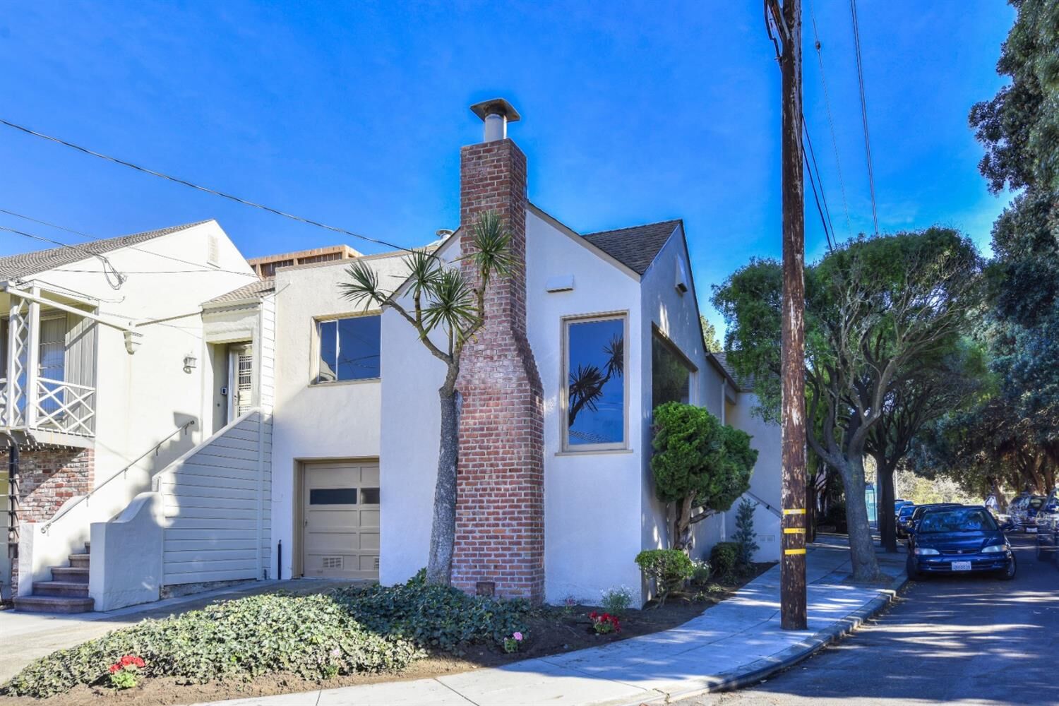 Property Photo: 40 Escolta Way CA 94116