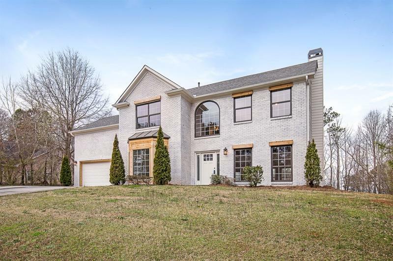 Property Photo: 7635 Donington Park Drive GA 30040