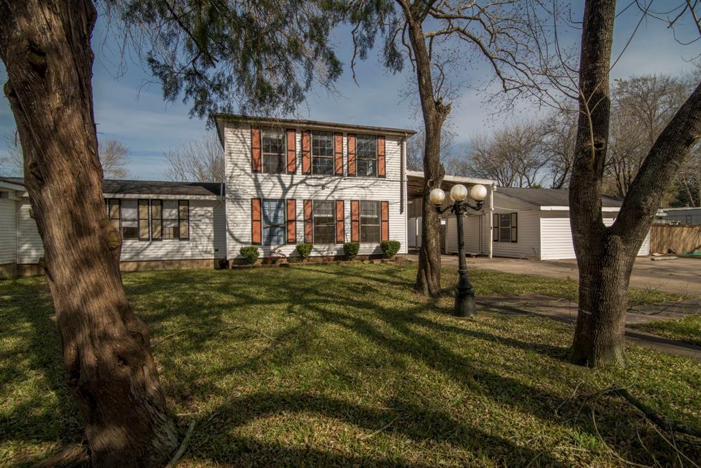 Property Photo: 1230 Holly Lane TX 77573