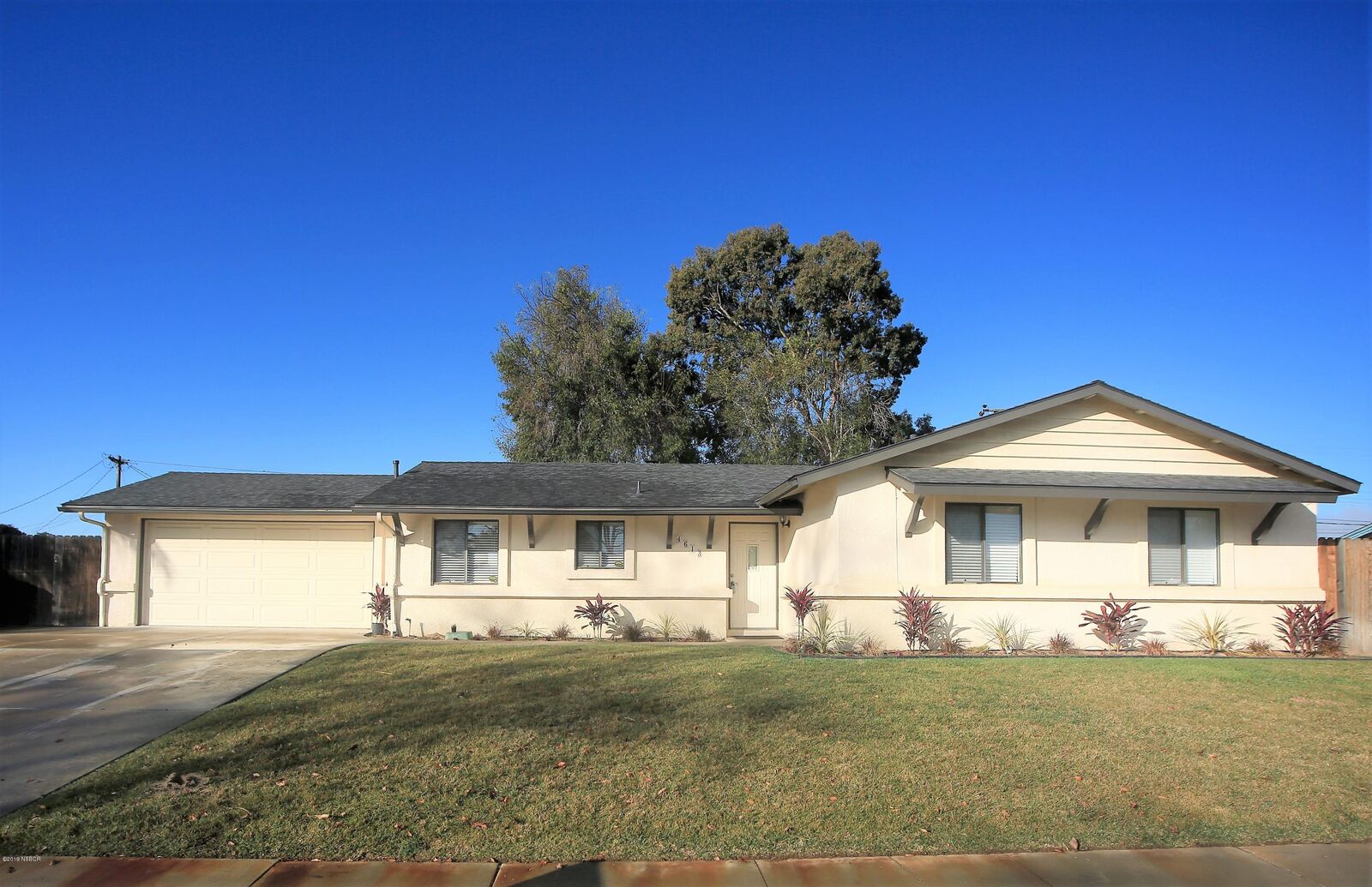 Property Photo:  4613 Via Nina  CA 93455 