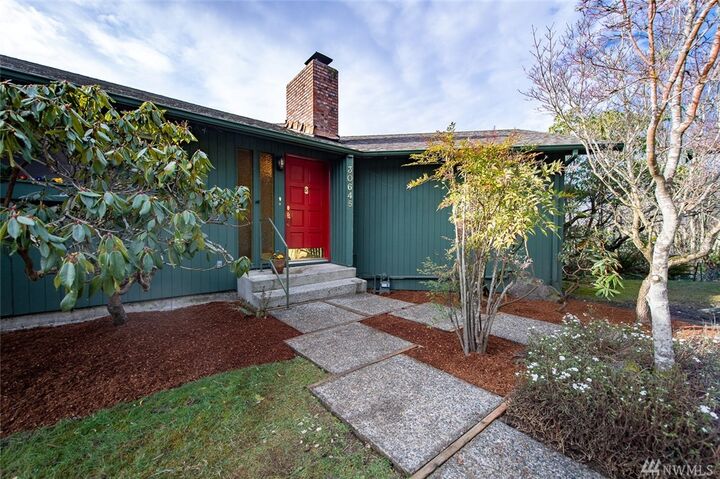 Property Photo:  30645 26th Ave SW  WA 98023 