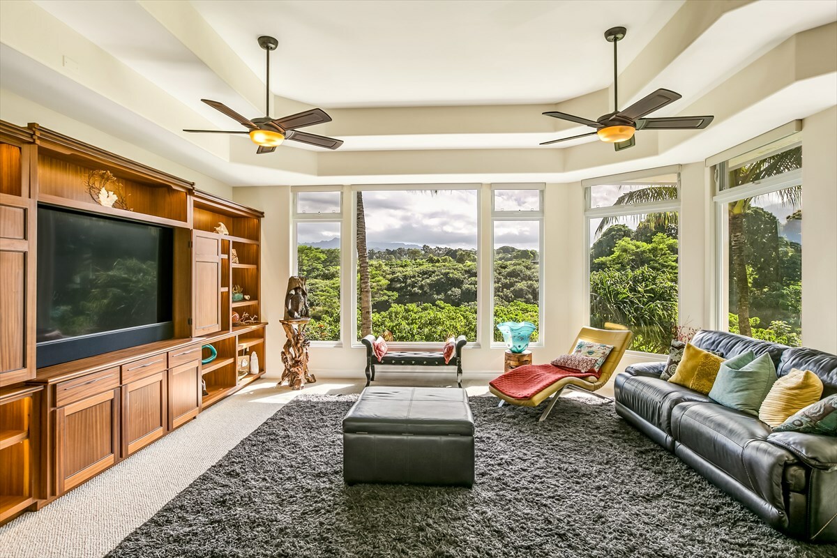Property Photo: 4100 Queen Emma Dr 1 HI 96722